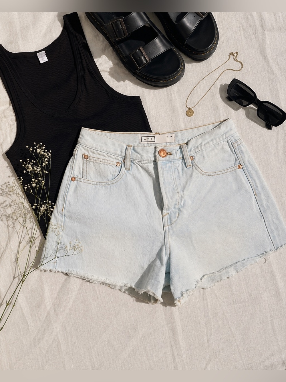 AYR Light Wash Denim Cutoff Shorts W26